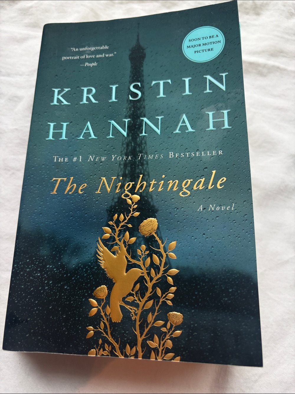 The Nightingale -  by Kristin Hannah - paperback -excellent condition